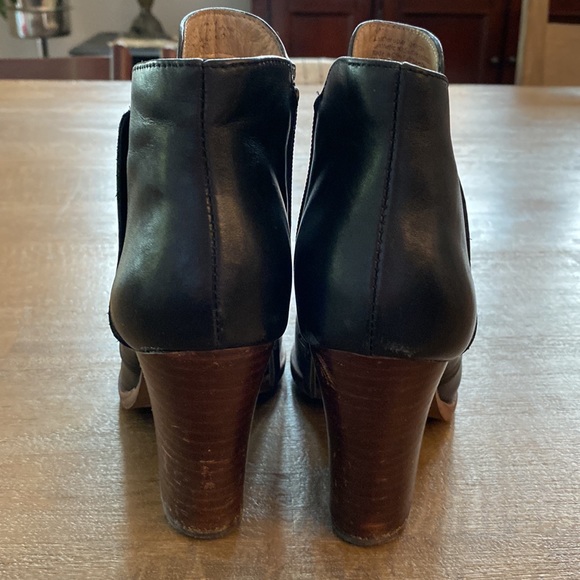 Halogen black leather booties, size 6 - Picture 6 of 6